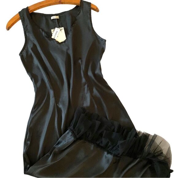 Nataya Age of Love Black Satin Dress - Picture 1 of 10